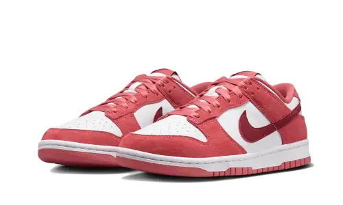 Nike Dunk Low Valentine's Day 