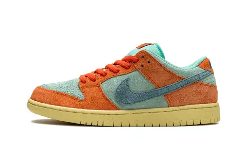 Nike SB Dunk Low Orange Emerald Rise 