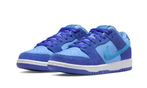 Nike SB Dunk Low Blue Raspberry 19B629
