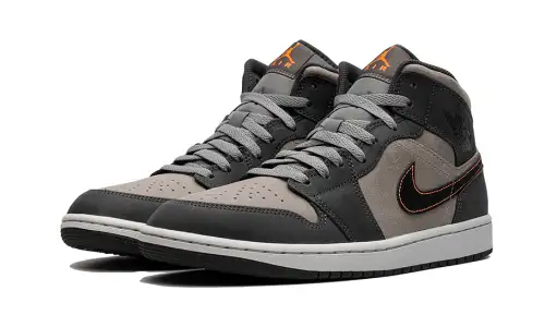 Air Jordan 1 Mid SE Night Stadium 5CC1655