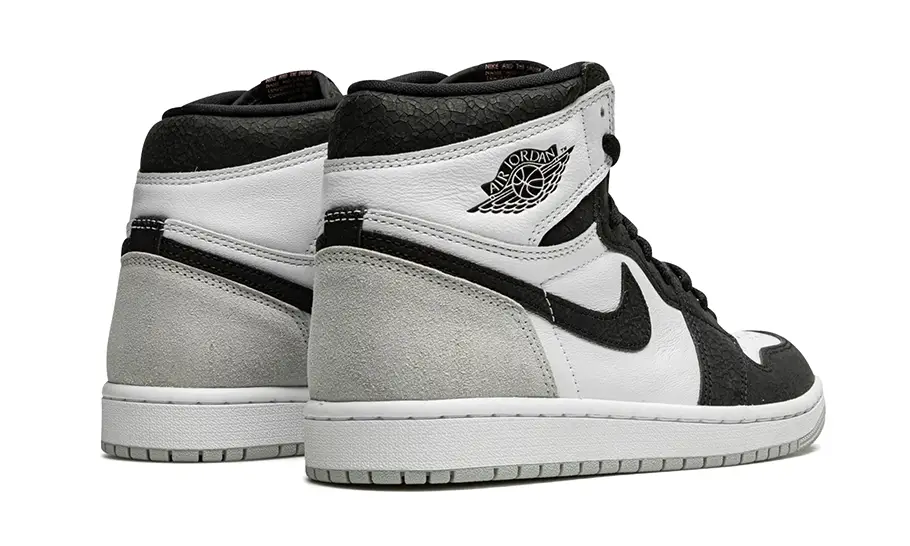 Air Jordan 1 Retro High OG Bleached Coral 