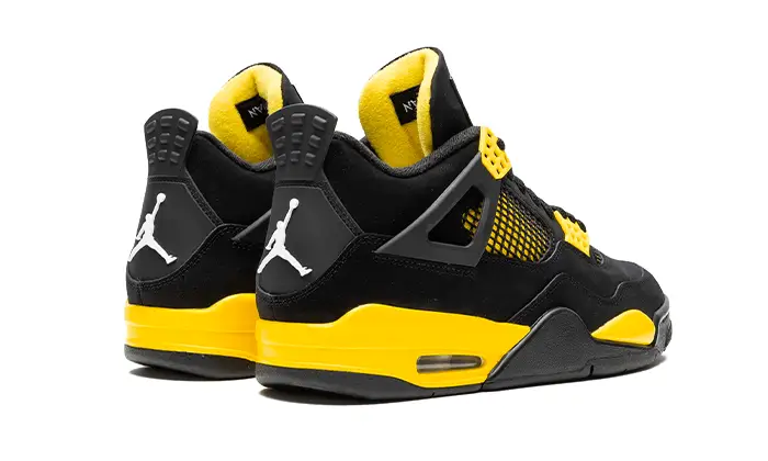 Air Jordan 4 Retro Thunder (2023) 