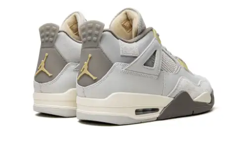 Air Jordan 4 SE Craft Photon Dust 