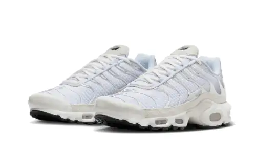 Nike Air Max Plus Sail Pure Platinum Silver 