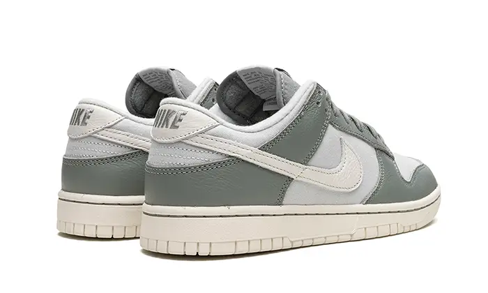Nike Dunk Low Mica Green 