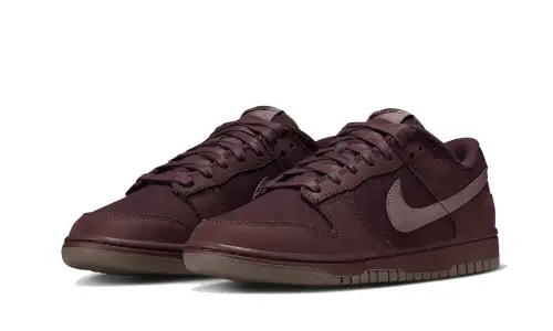 Nike Dunk Low Premium Burgundy Crush 63B769