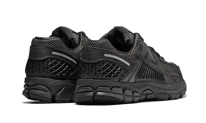 Nike Vomero 5 Triple Black 