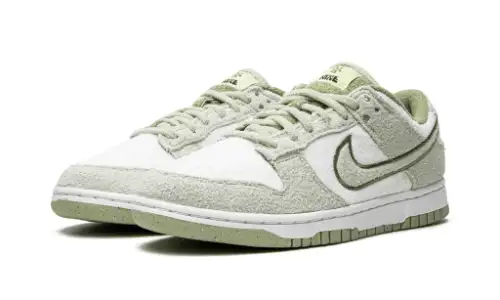 Nike Dunk Low SE Fleece Green 