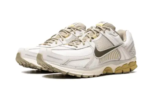 Nike Zoom Vomero 5 Light Bone Medium Olive A1C7660