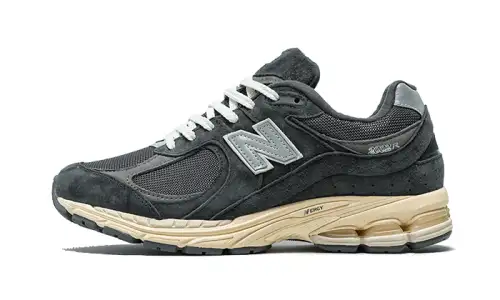 New Balance 2002R Black Dark Grey 8B3B3590