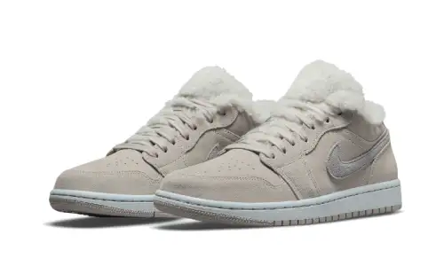 Air Jordan 1 Low SE Sherpa Fleece EA6620