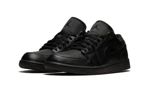 Air Jordan 1 Low Triple Black (2022) 