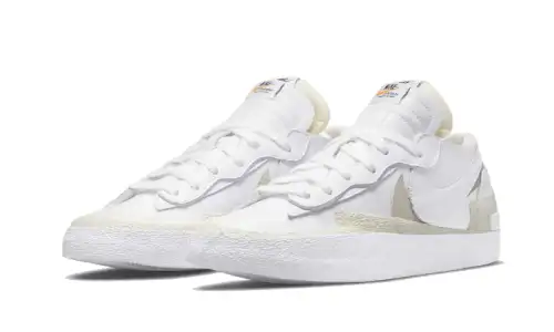 Nike Blazer Low Sacai White Patent 48BF3265