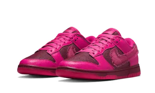 Nike Dunk Low Valentines Day (2022) 4FC870