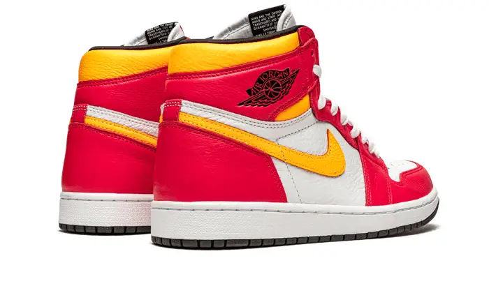 Air Jordan 1 Retro High OG Light Fusion Red 