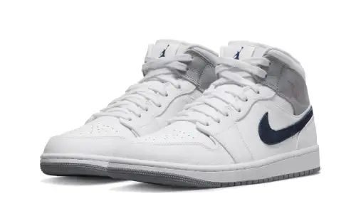 Air Jordan 1 Mid Paris 