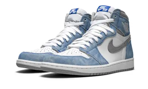 Air Jordan 1 Retro High OG Hyper Royal 
