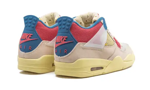 Air Jordan 4 Retro Union Guava Ice 