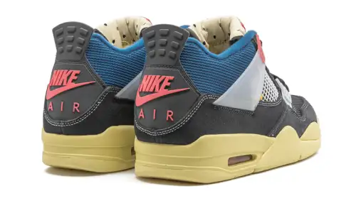 Air Jordan 4 Retro Union Off Noir 