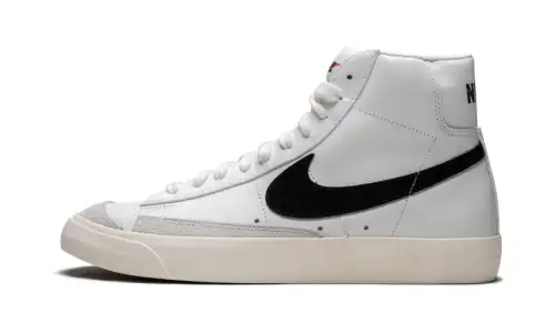 Nike Blazer Mid '77 Vintage White Black 