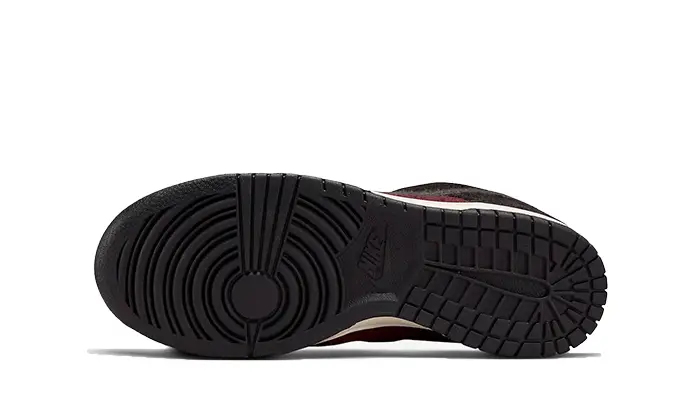 Nike Dunk Low SE Fleece Burgundy Crush
