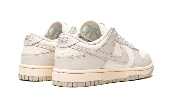 Nike Dunk Low Light Bone 