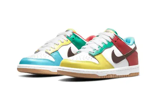 Nike Dunk Low SE Free 99 Pack White