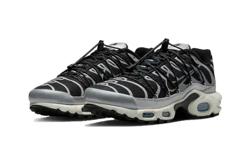 Nike Air Max Plus Lace Toggle Black Grey