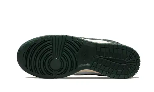 Nike Dunk Low Vintage Green 