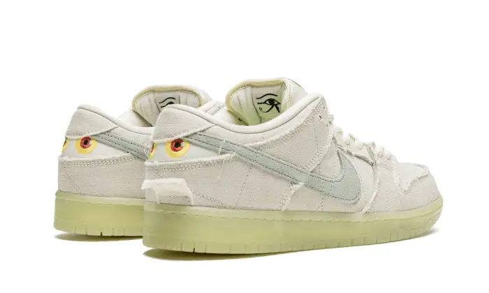 Nike SB Dunk Low Mummy 