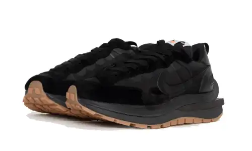 Nike Vaporwaffle Sacai Black Gum