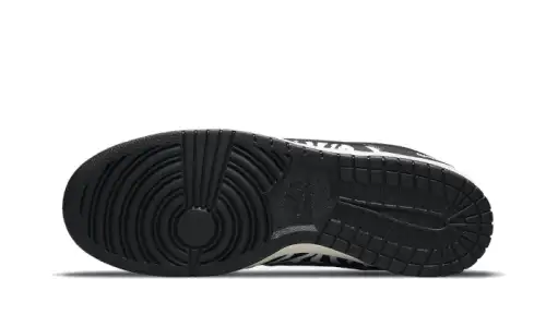 Nike SB Dunk Low Quartersnacks Zebra 